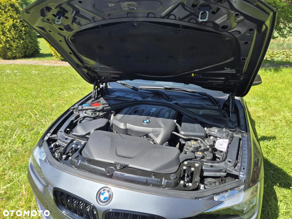BMW Seria 3 330i Edition Luxury Line Purity - 27