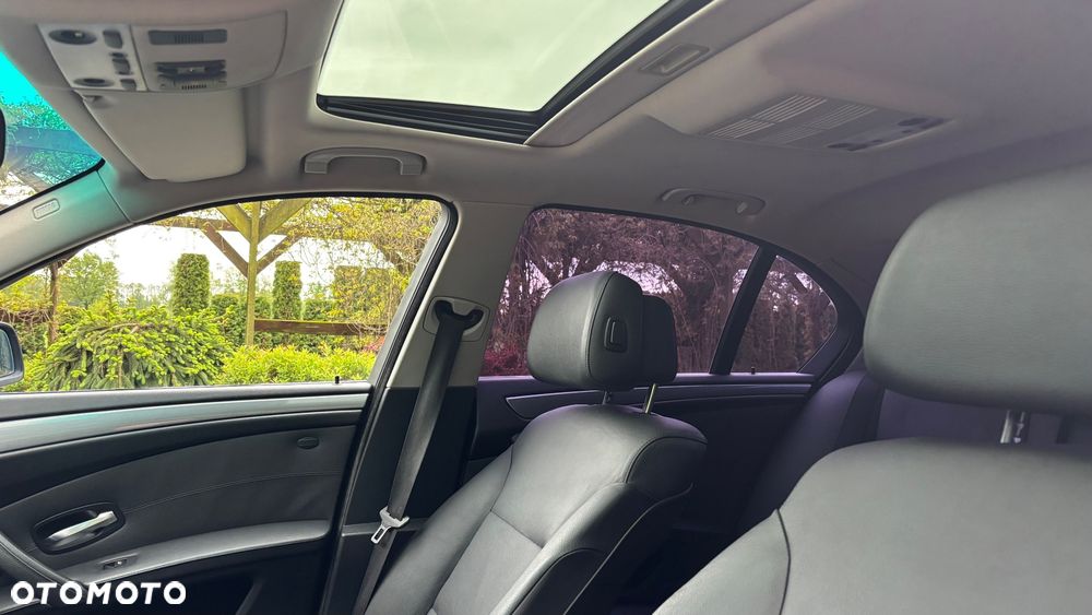 BMW Seria 5 530d Edition Exclusive - 17