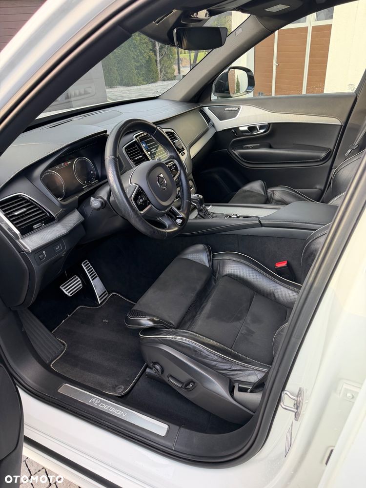 Volvo XC 90 B5 D AWD R-Design - 26