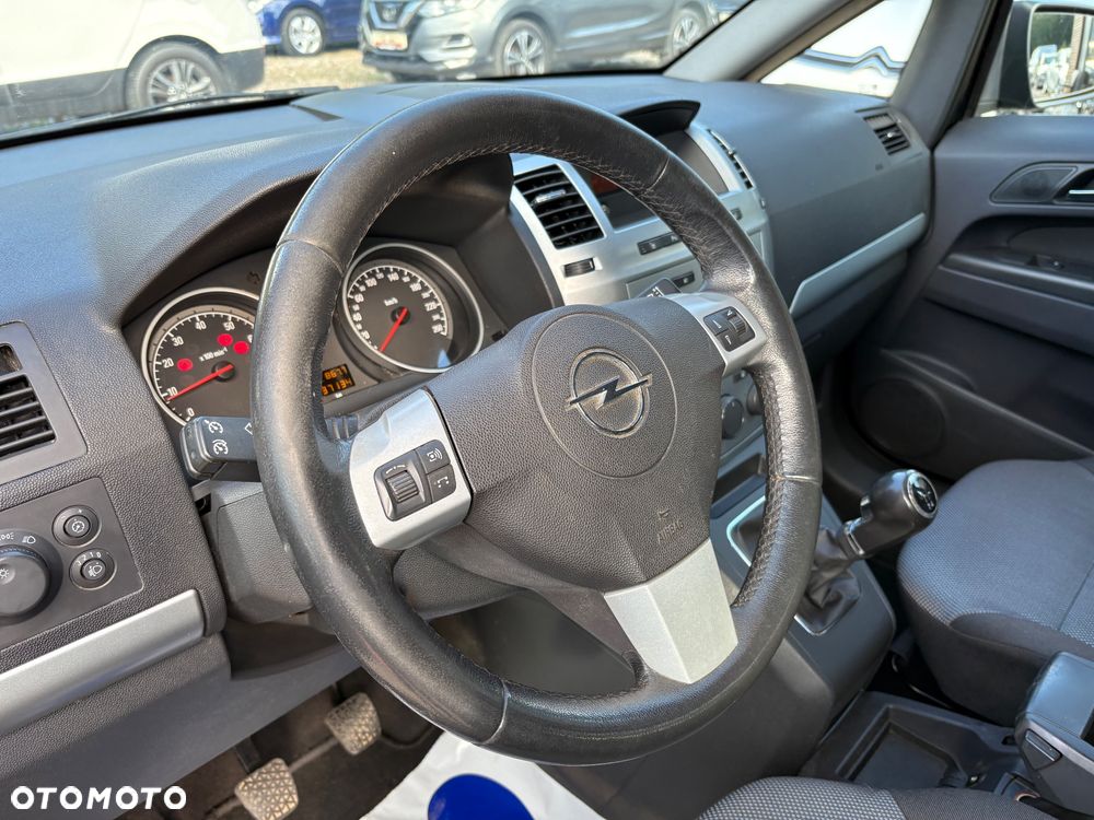 Opel Zafira 1.6 Cosmo - 16