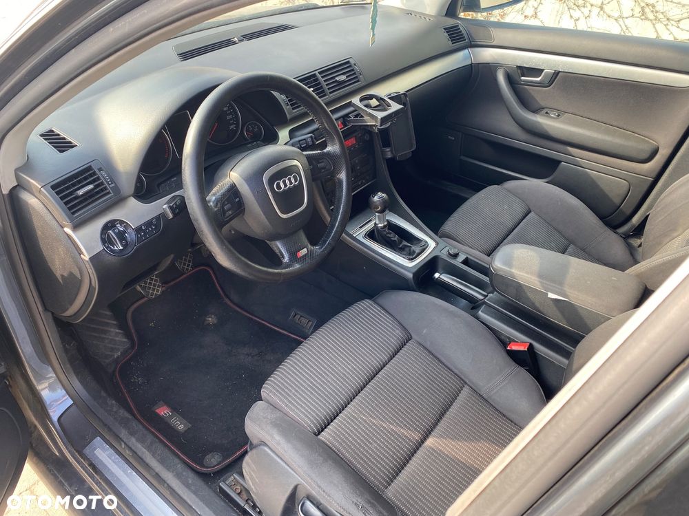 Audi A4 Avant 2.0 TDI - 15