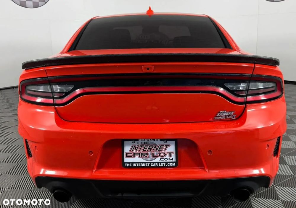 Dodge Charger 6.4 Scat Pack Widebody - 9