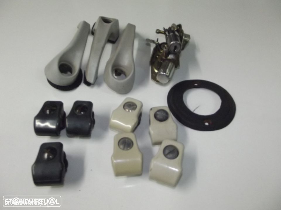 renault 4 L pequenas peças - 1