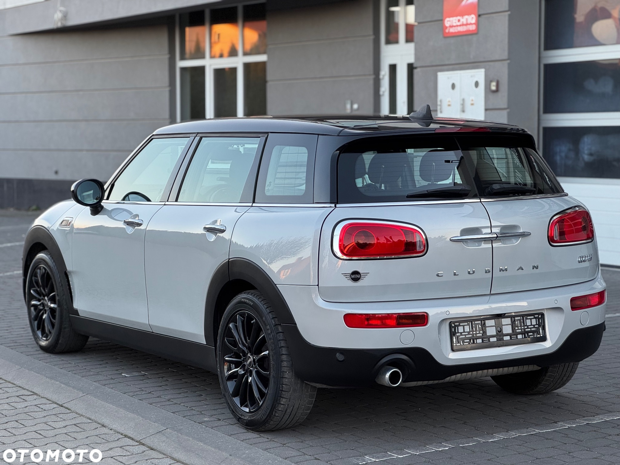 MINI Clubman Cooper Essential Trim - 10