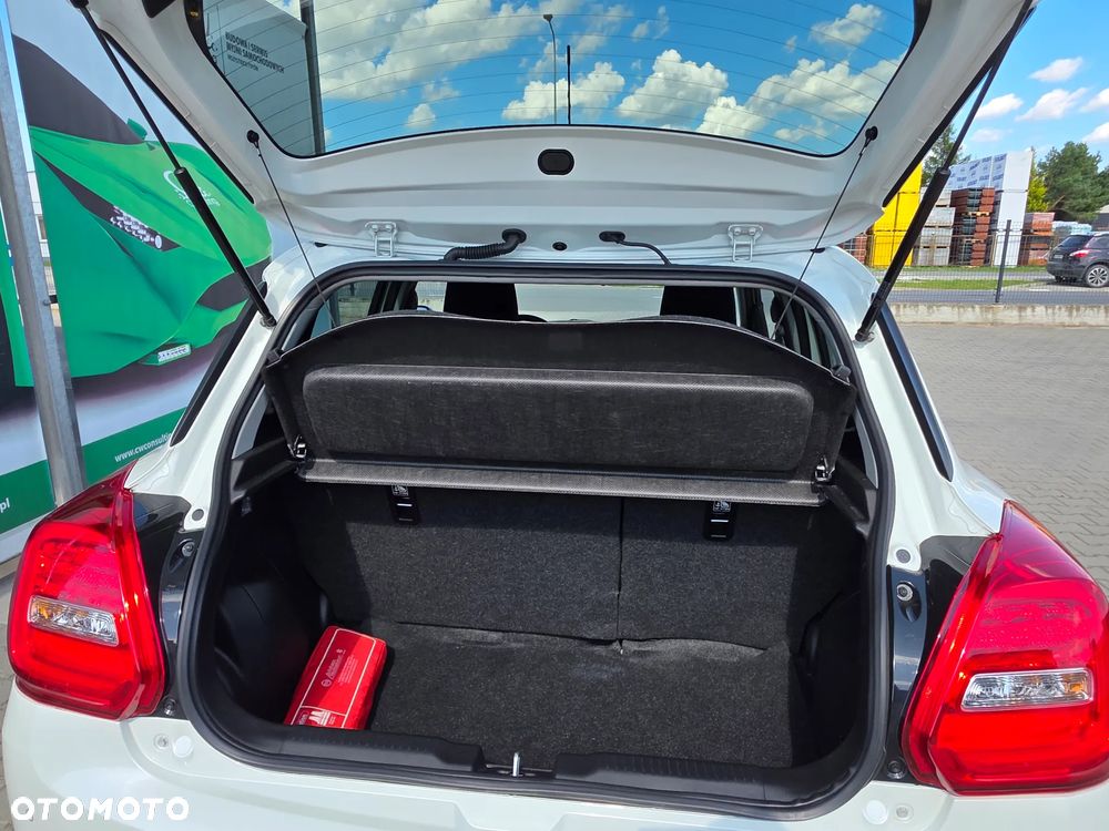 Suzuki Swift 1.2 Dualjet SHVS Premium CVT - 21