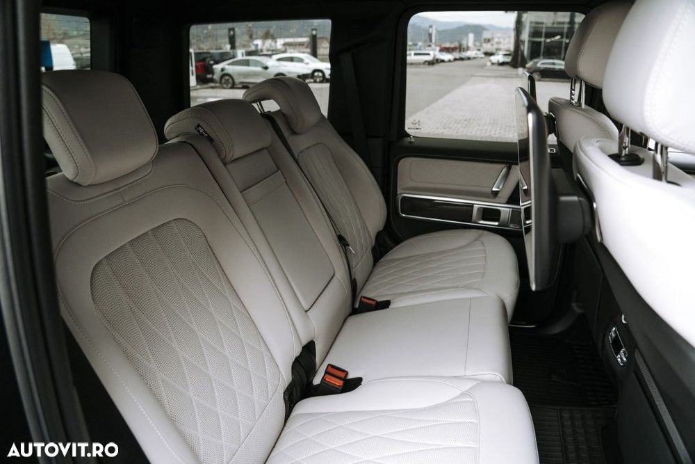 Mercedes-Benz G - 24