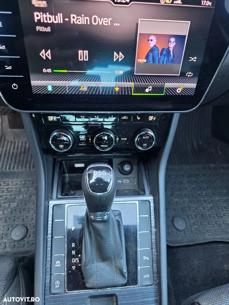 Skoda Superb 2.0 TDI DSG Style - 10