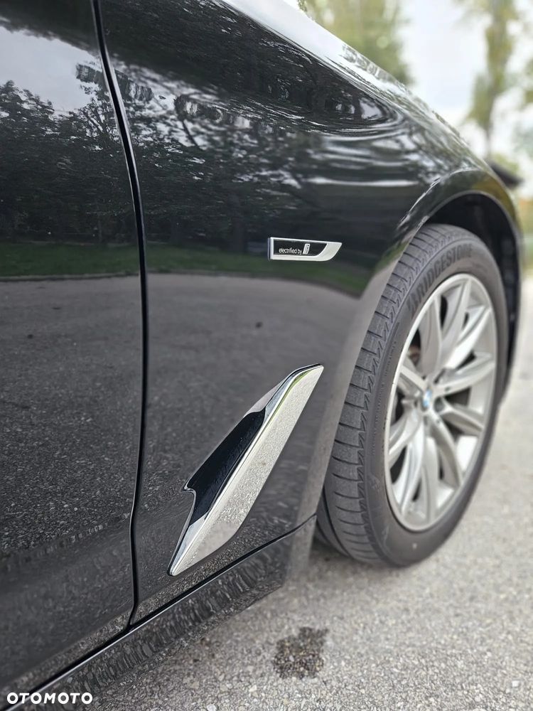 BMW Seria 5 530e Luxury Line sport - 15