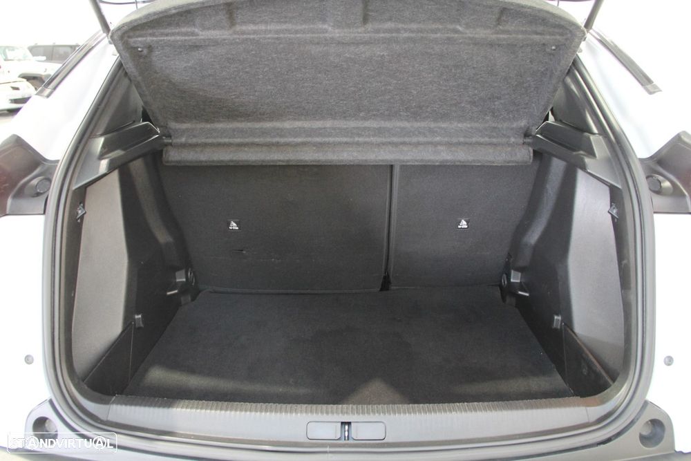 Peugeot 2008 1.2 PureTech Active Pack - 27