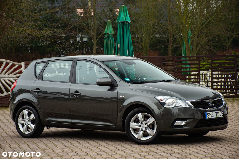 Kia Ceed 1.6 CVVT LX - 21