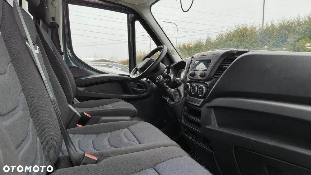 Iveco 35s18 - 14