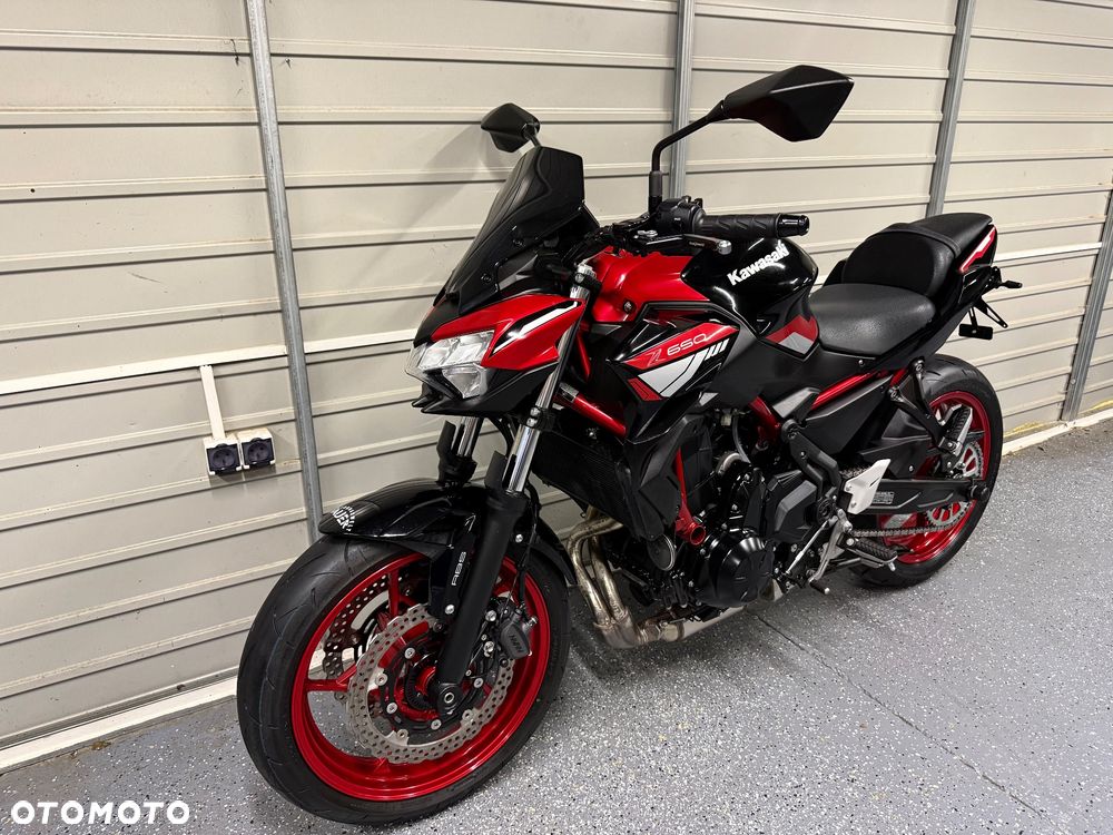 Kawasaki Z - 12