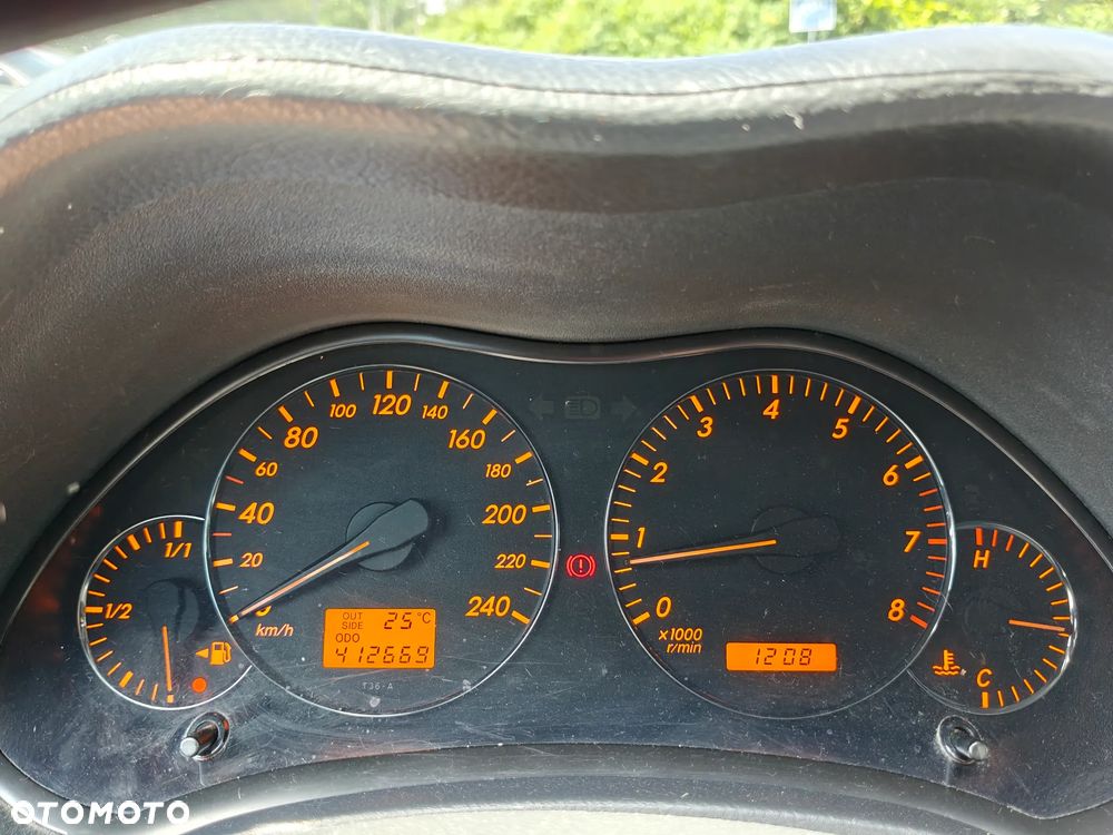 Toyota Avensis 2.0 VVT-i Executive - 22