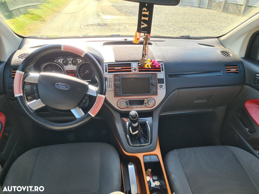 Ford Kuga - 5