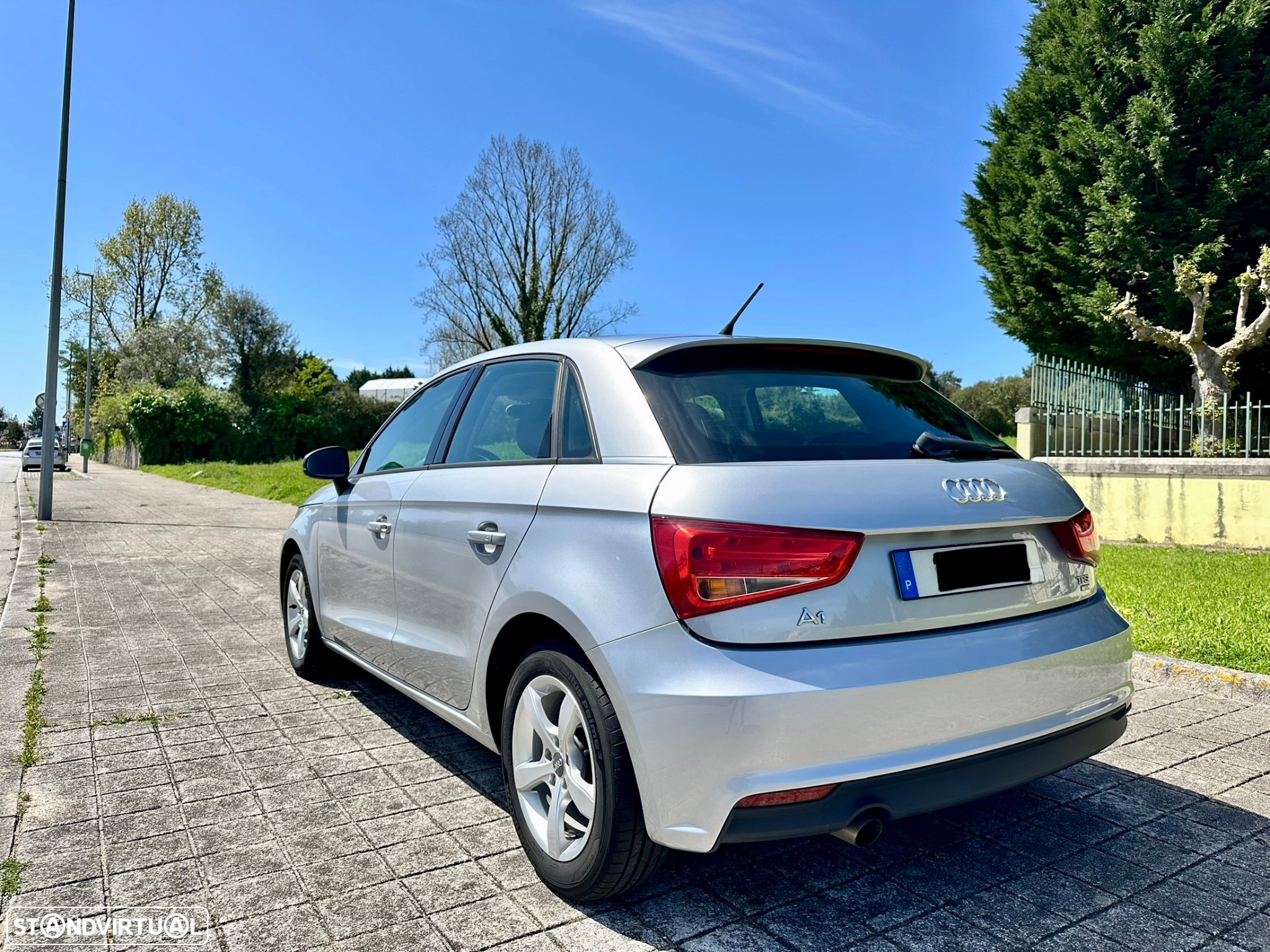 Audi A1 Sportback 1.0 TFSI ultra design - 5