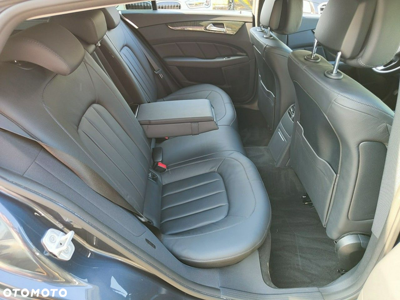 Mercedes-Benz CLS - 37