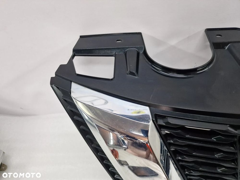 NISSAN X-TRAIL / ROGUE T32 LIFT 17- ATRAPA / GRILL PRZEDNI PRZÓD , NR 623106FR0C , NR AUKCJI GR358 - 4