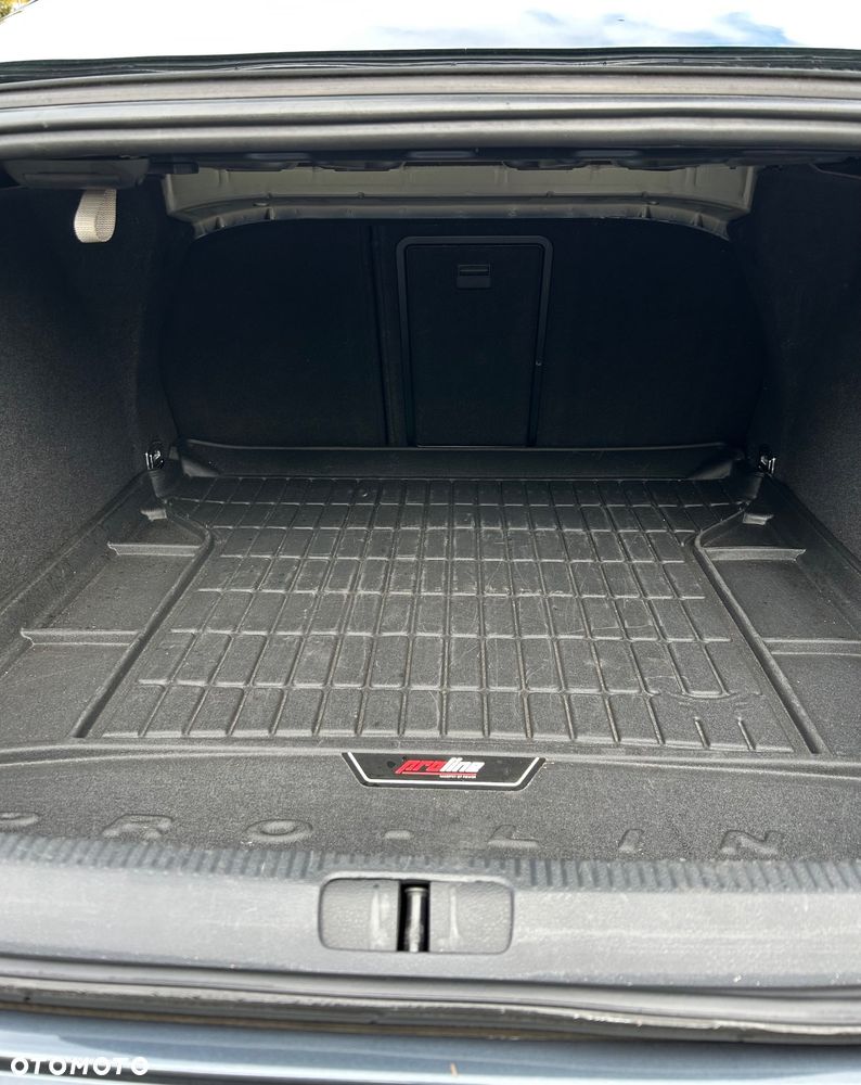 Volkswagen Passat CC 2.0 TDI DPF DSG - 28