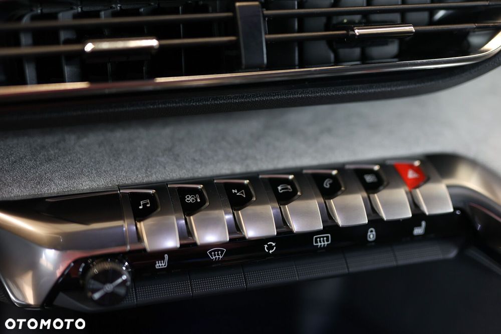 Peugeot 3008 1.5 BlueHDi GT S&S EAT8 - 18