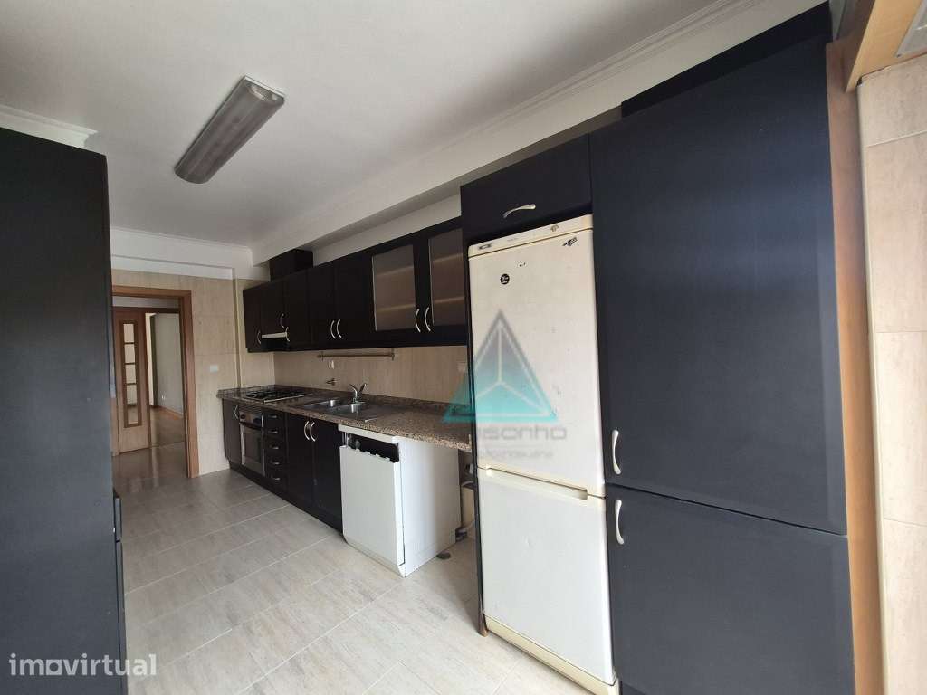 Apartamento T2 em Qta Vale Flor de Baixo, Feijó - Grande imagem: 3/23