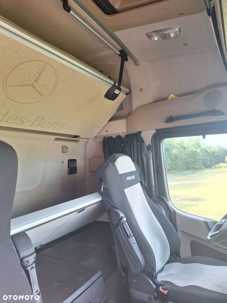 Mercedes Actros MP4 kabina slim - 4