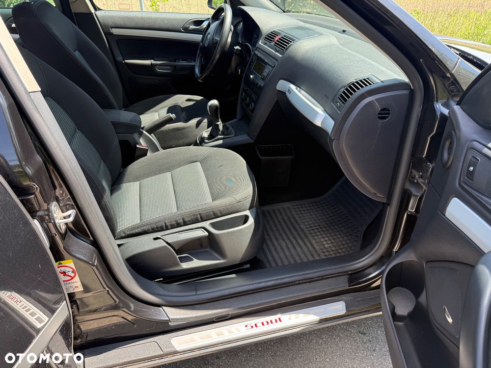 Skoda Octavia 2.0 TDI DPF RS - 25