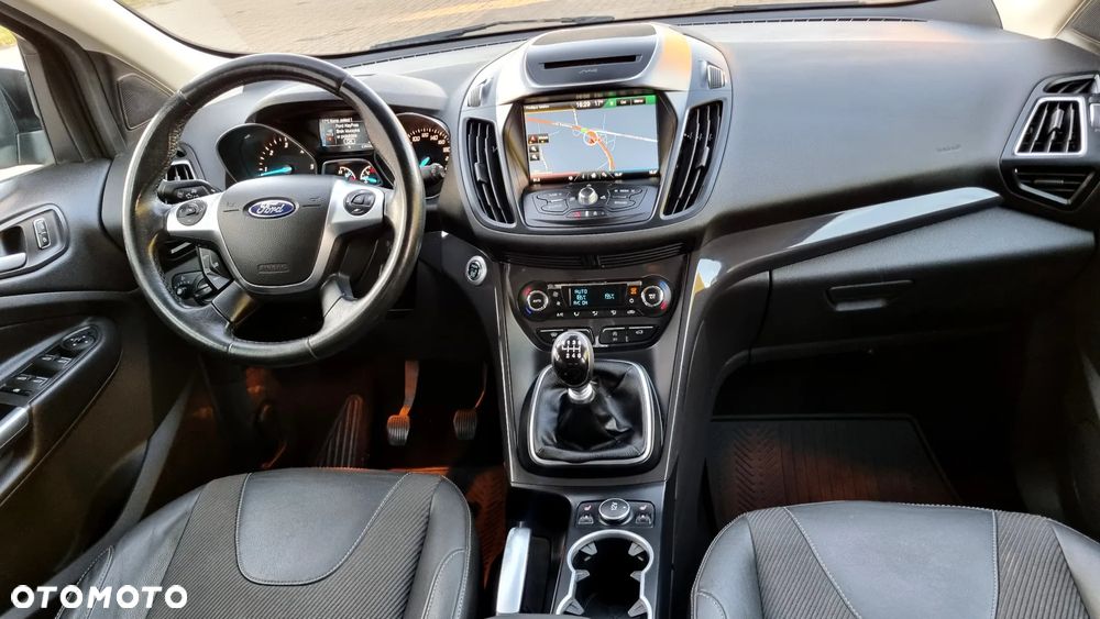 Ford Kuga 2.0 TDCi 2x4 Titanium - 15