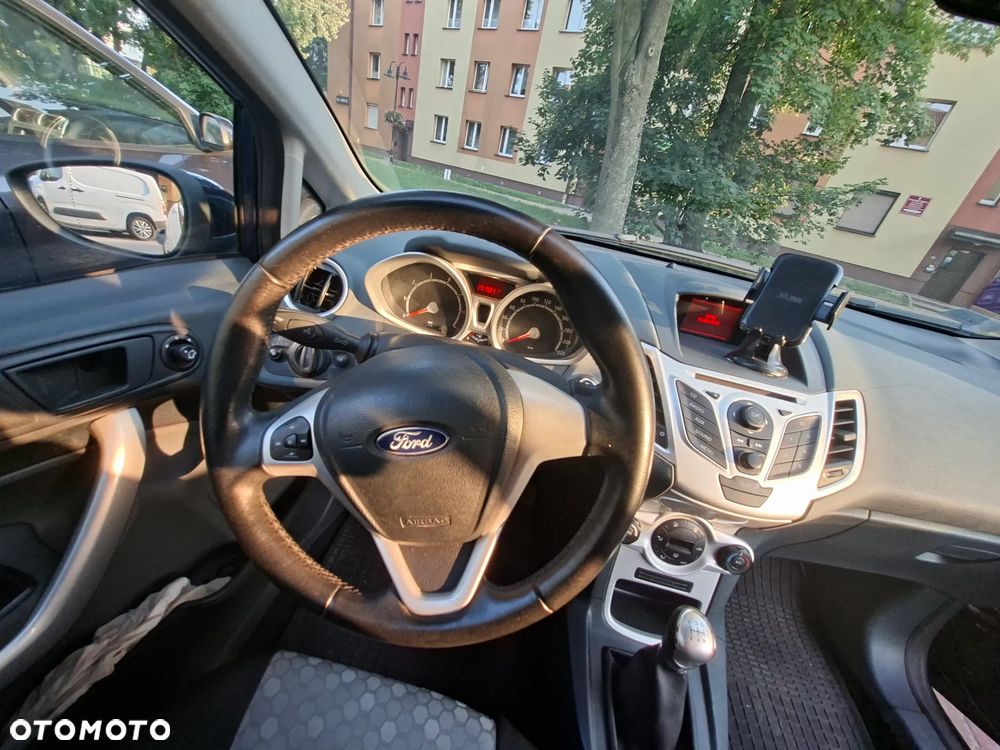 Ford Fiesta 1.4 Ghia EU5 - 9