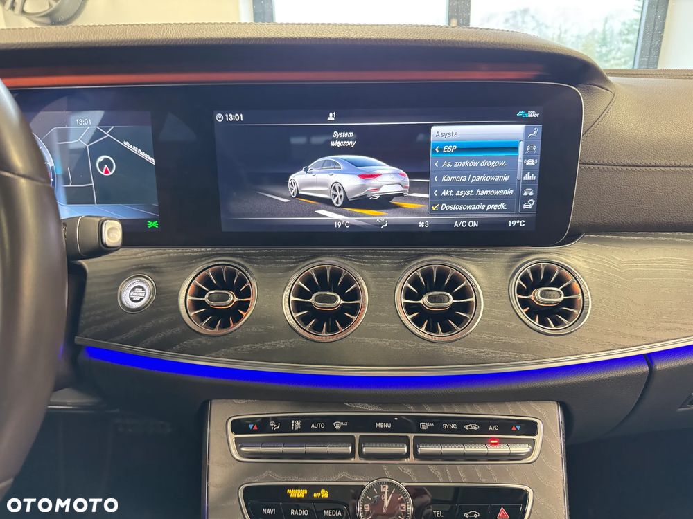 Mercedes-Benz CLS - 24