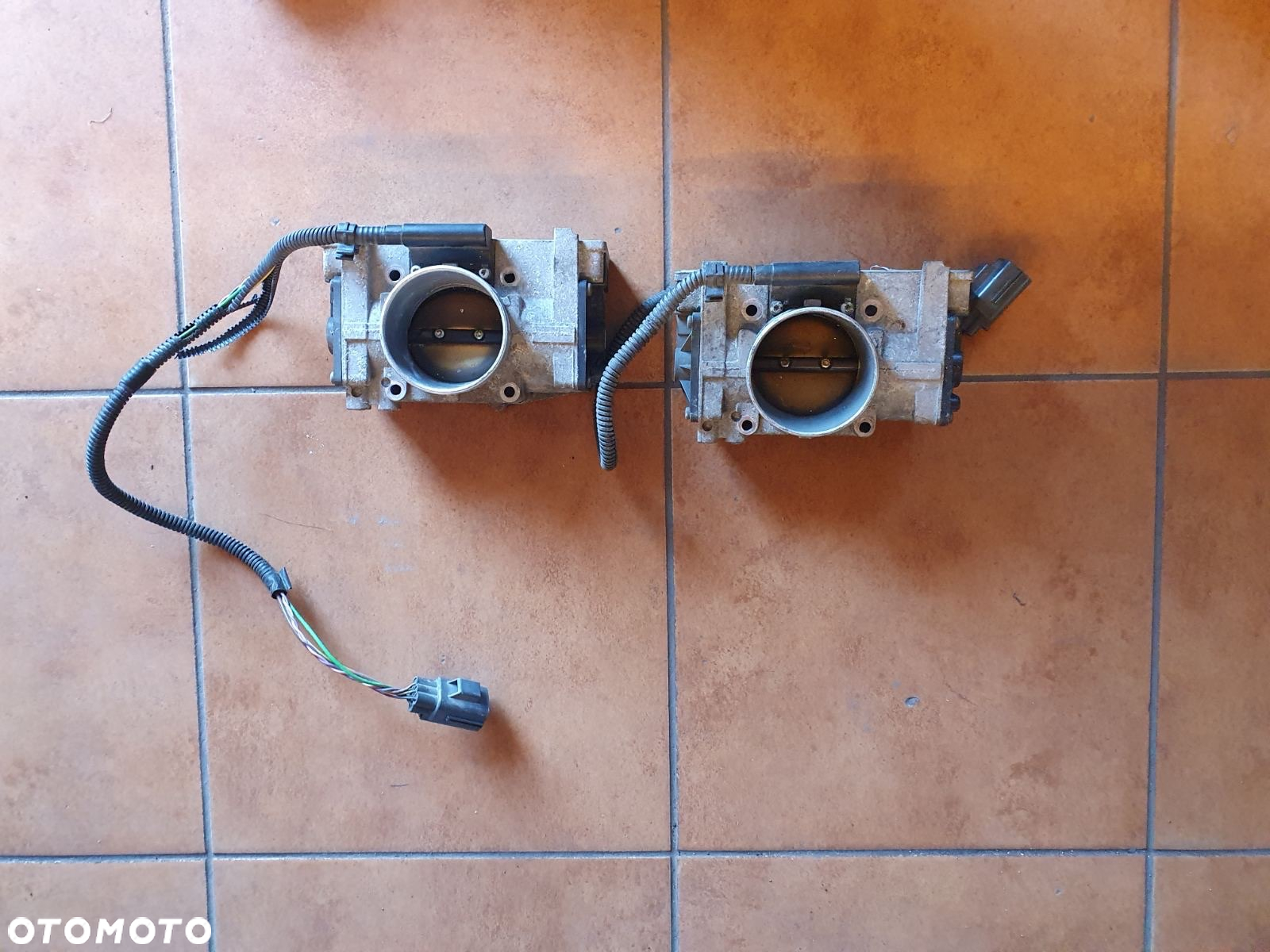 PRZEPUSTNICA VOLVO V70 XC70 S80 8644345 2.4 B - 3