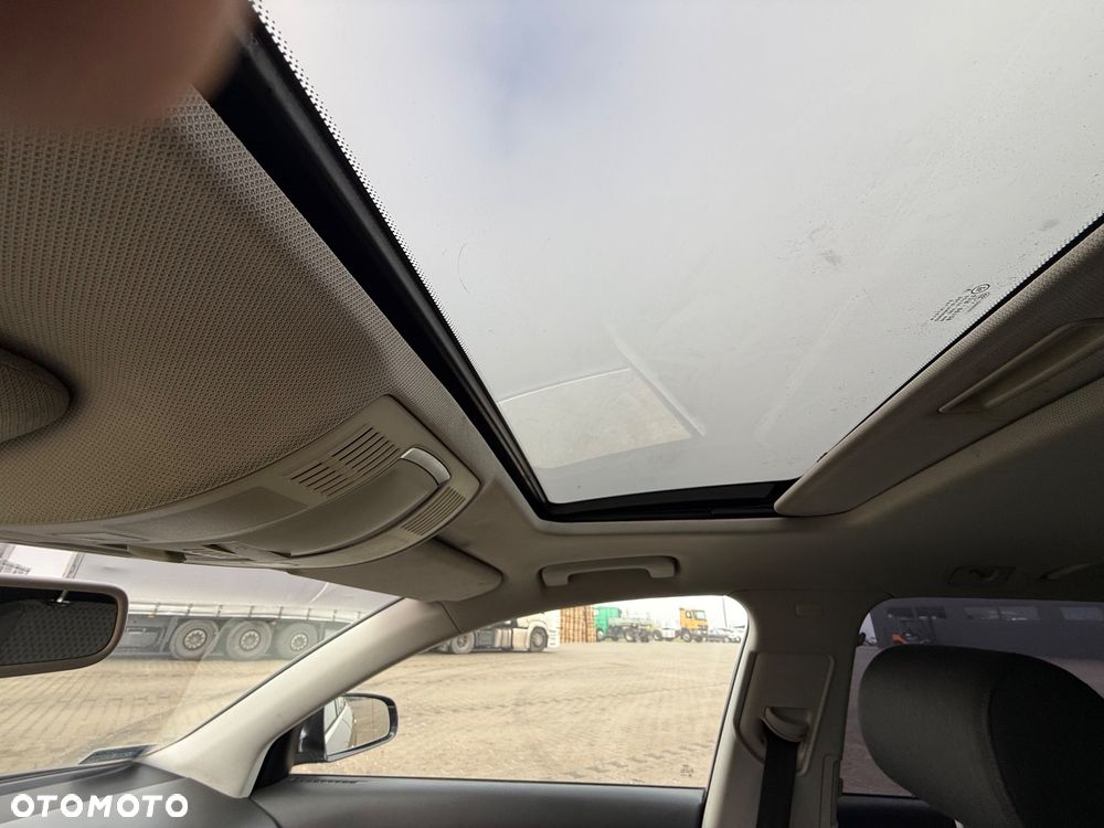 Audi A6 Avant 2.4 Multitronic - 31