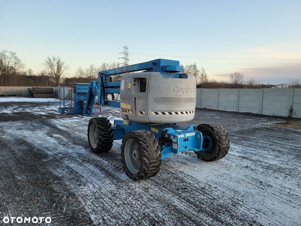 Genie Z51/30 JRT - 4