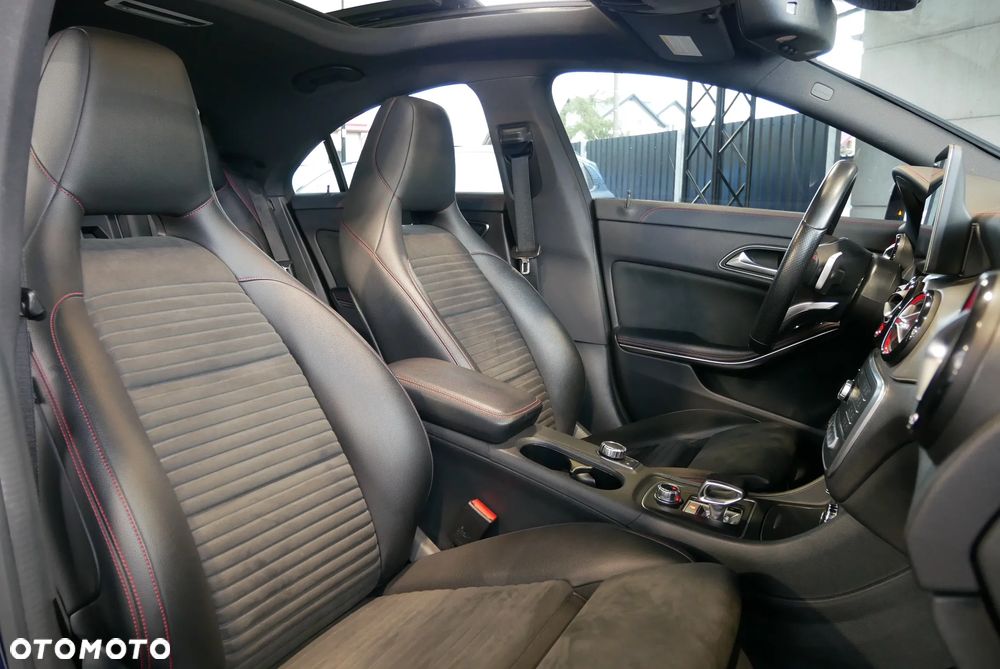 Mercedes-Benz CLA AMG 45 4Matic AMG Speedshift DCT 7G - 13
