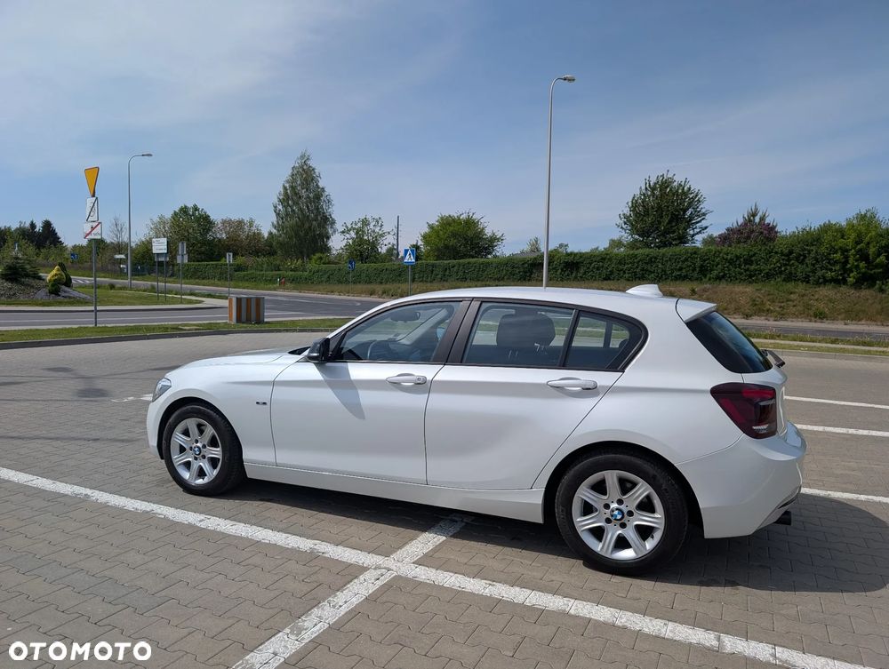 BMW Seria 1 118d Sport Line - 7