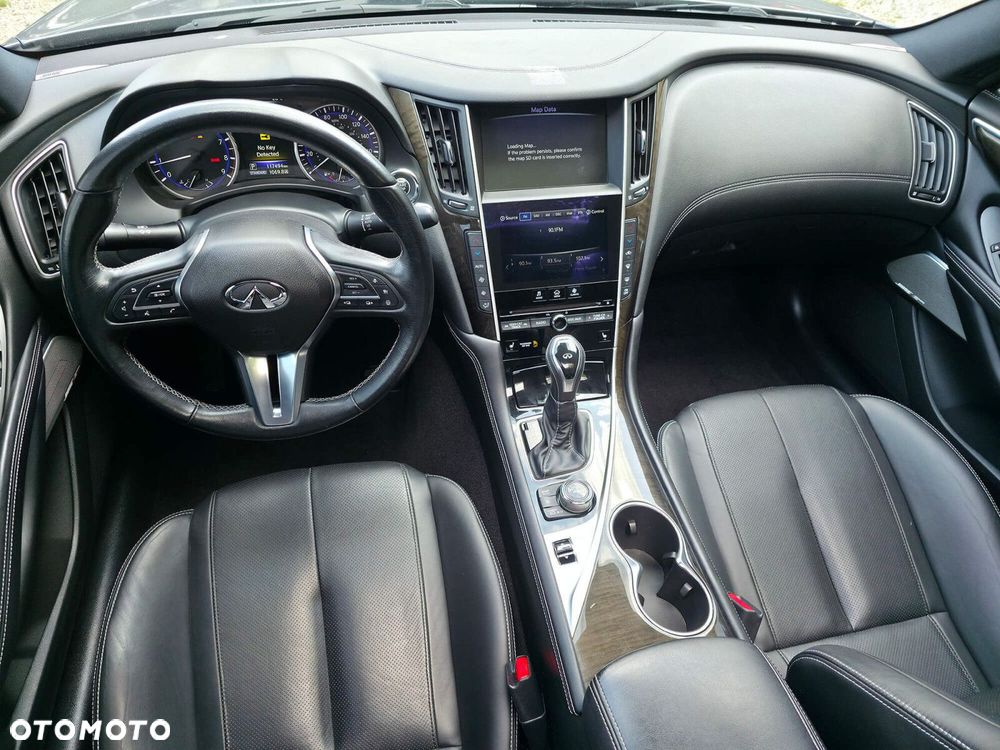 Infiniti Q60 - 9