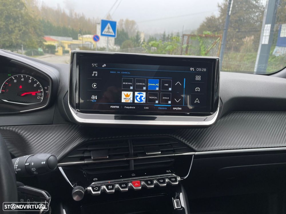 Peugeot 2008 1.2 PureTech Active - 27