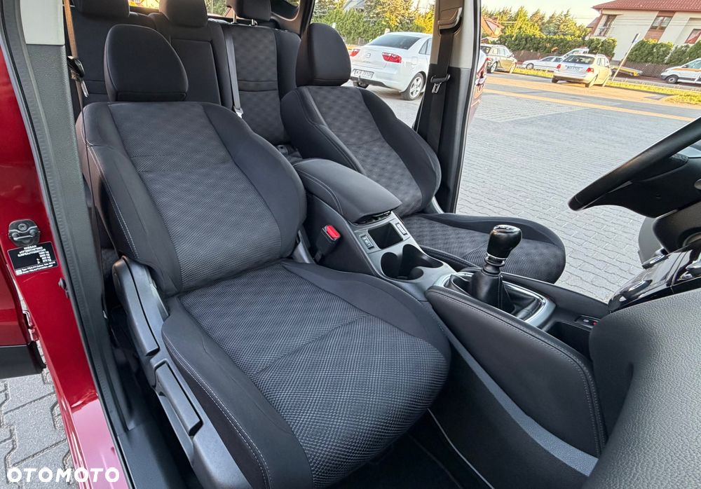 Nissan Qashqai 1.2 DIG-T N-Connecta EU6 - 25