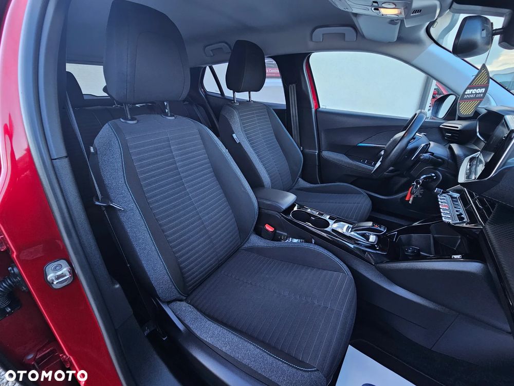 Peugeot 2008 - 9
