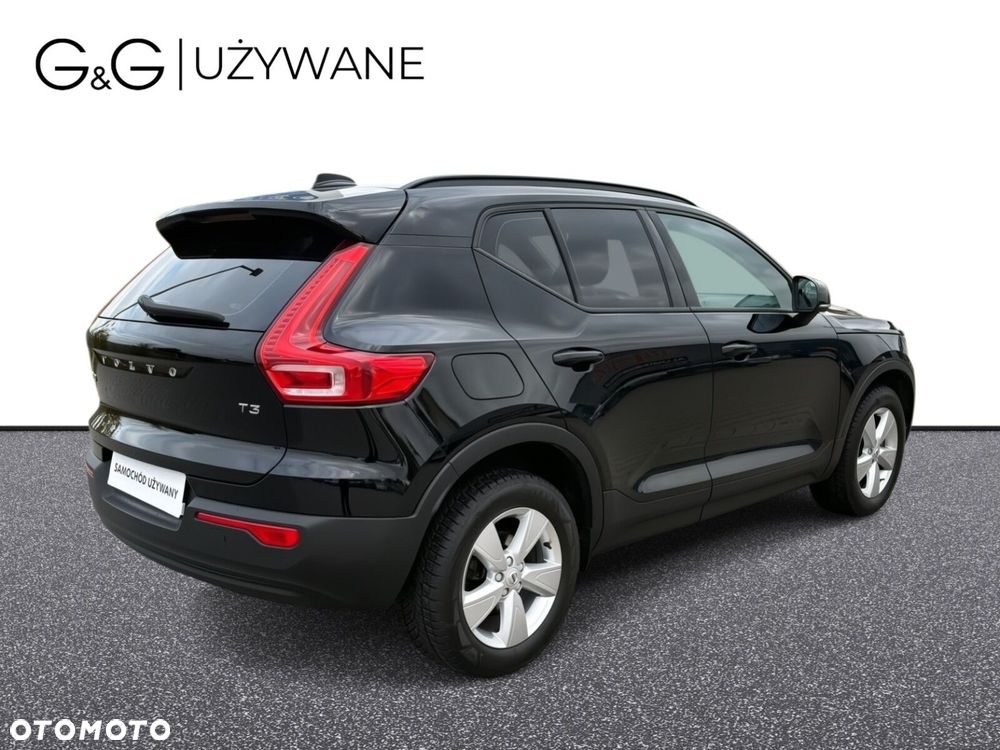 Volvo XC 40 T3 Momentum - 3