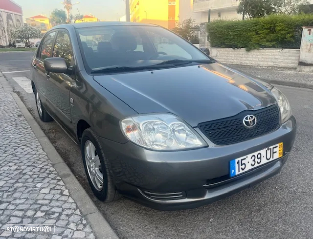 Toyota Corolla 1.4 SE - 3
