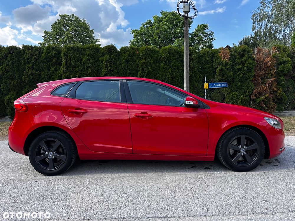 Volvo V40 D2 Momentum - 38