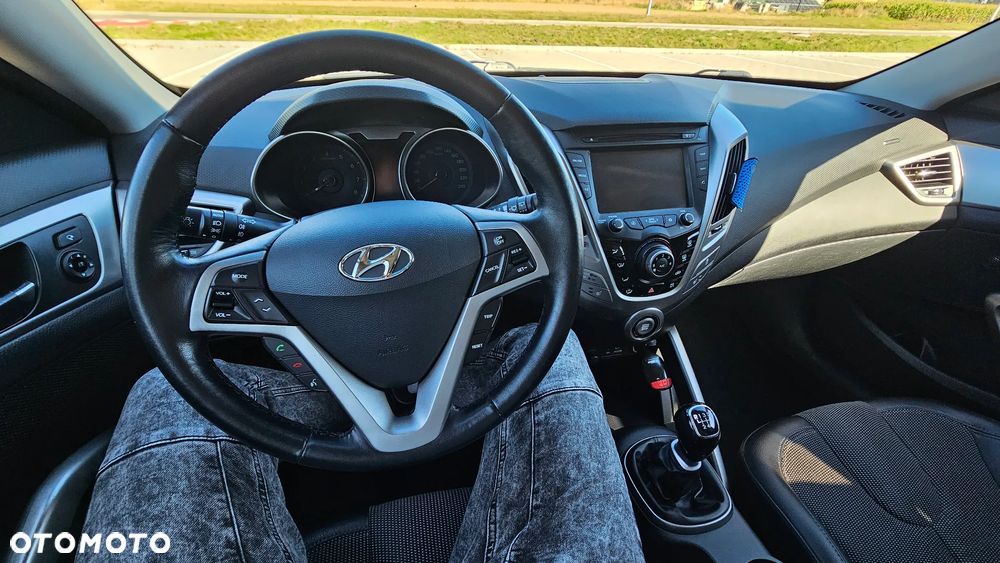 Hyundai Veloster 1.6 blue Premium - 11