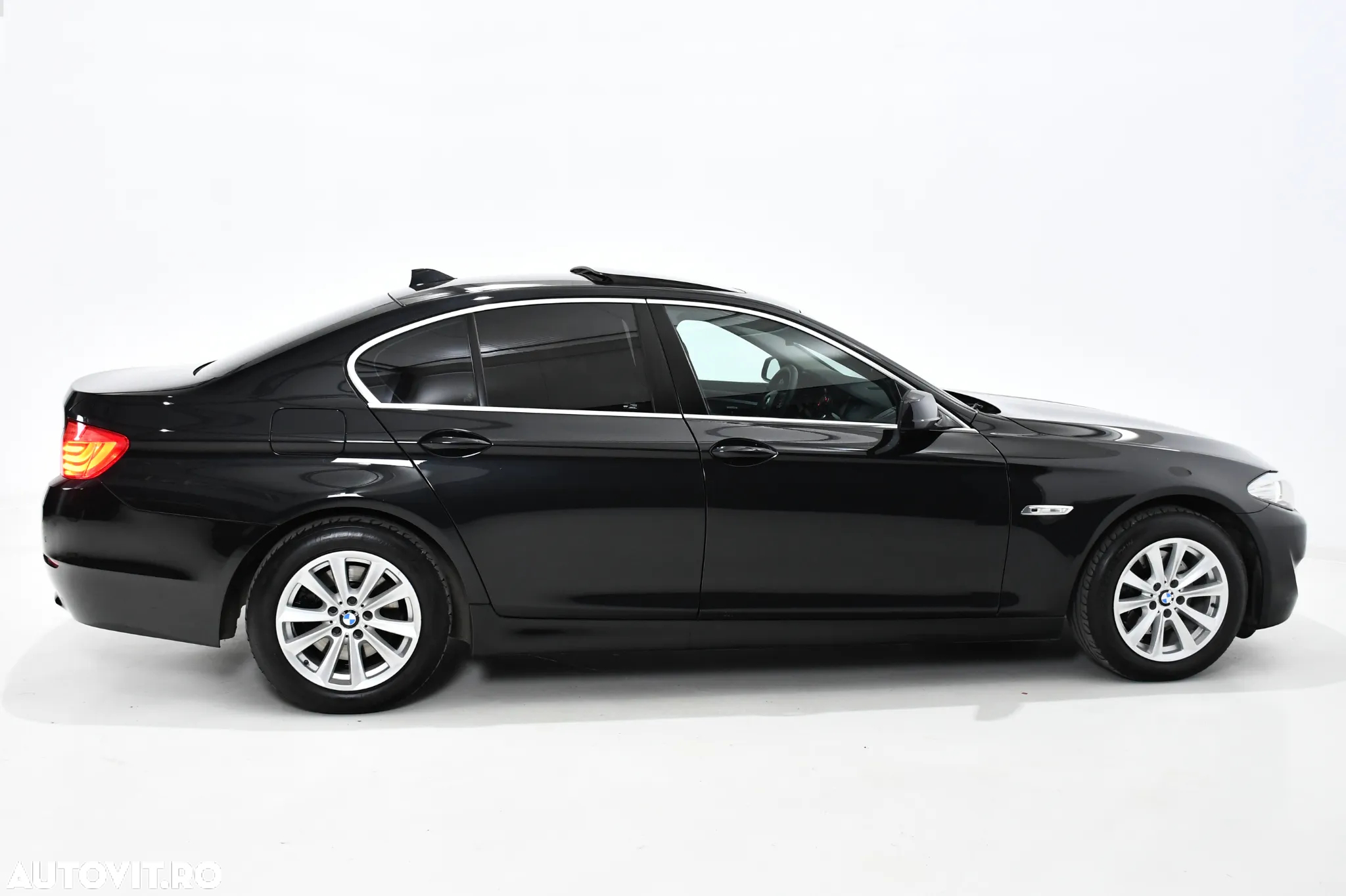 BMW Seria 5 520d - 15