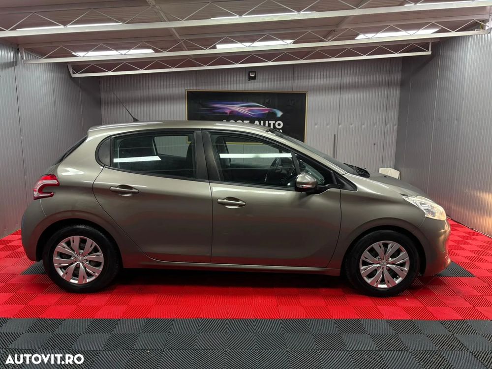 Peugeot 208 - 20