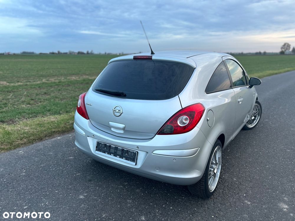 Opel Corsa 1.4 16V Active - 7