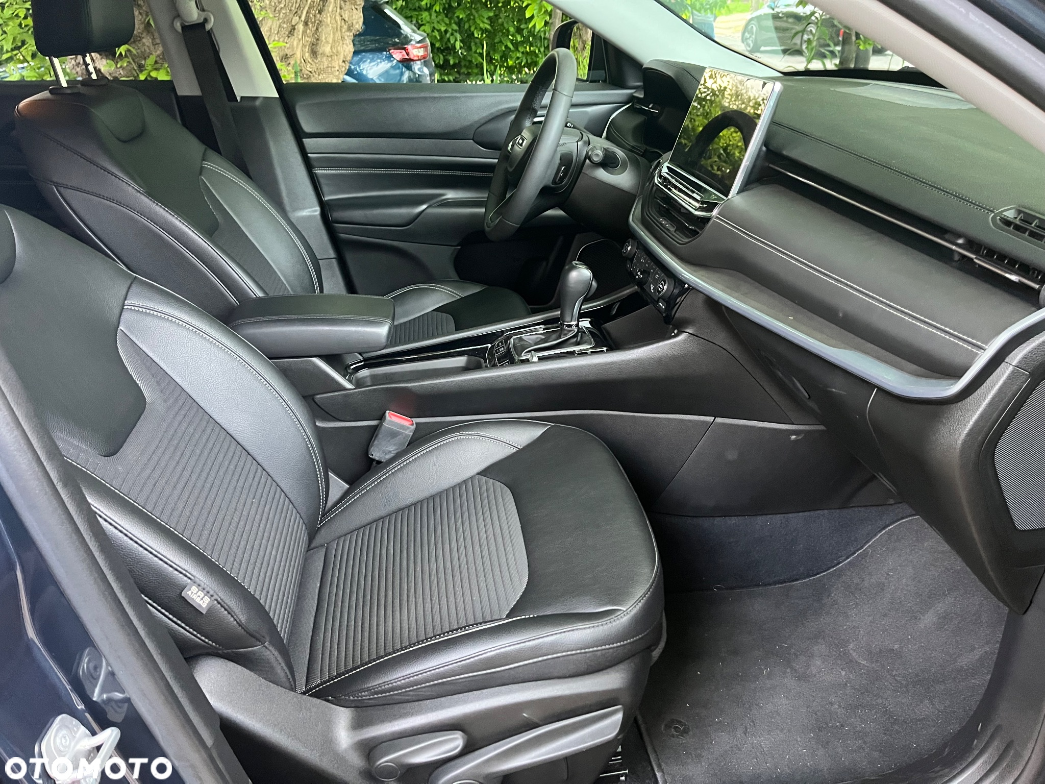 Jeep Compass 1.3 T4 4xe PLUG-IN HYBRID Automatik Limited - 36