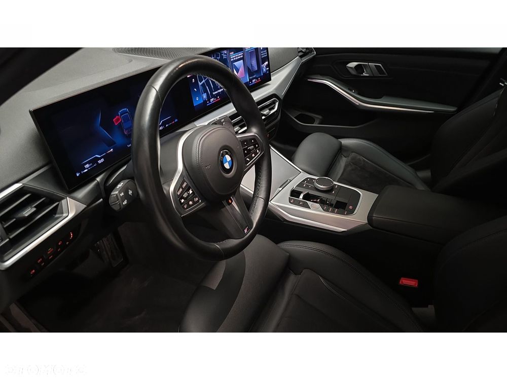 BMW Seria 3 320d xDrive mHEV M Sport - 16