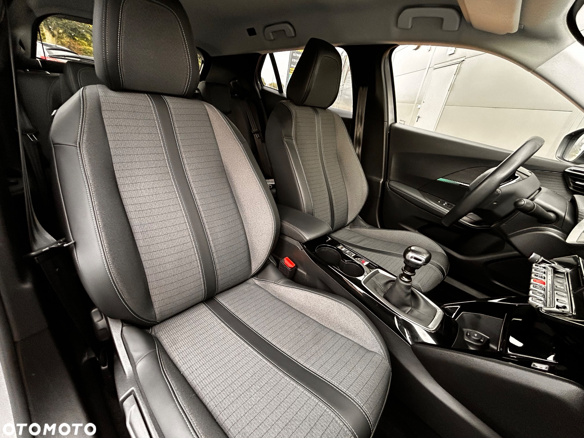 Peugeot 2008 - 29