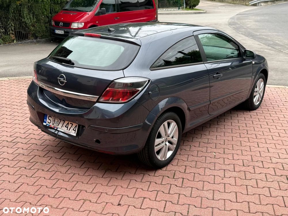 Opel Astra 1.8 Sport - 4