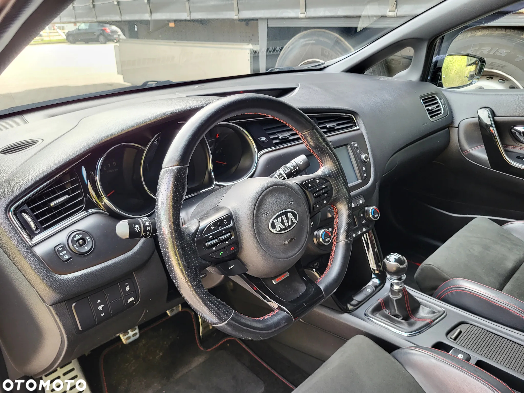 Kia Ceed 1.6 T-GDI GT-Challenge - 15